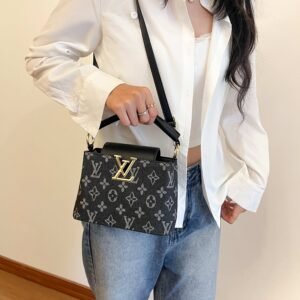 lv 03 black and white